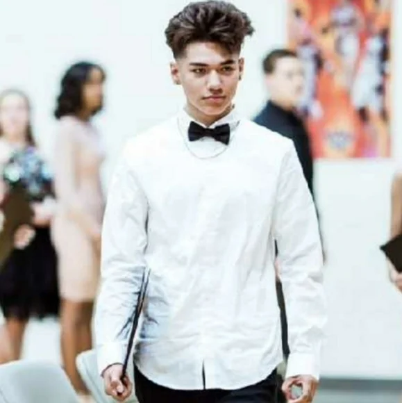 🖤POSH AMBASSADOR GABRIELLE 🖤 - Picture 3 of 8